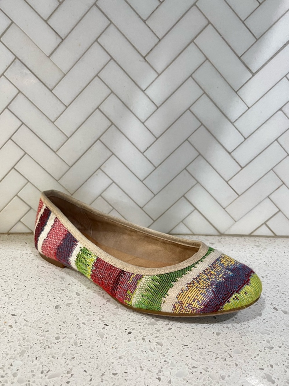 Born Abbee Flats Colorful Linen Rainbow Stripe Size 8